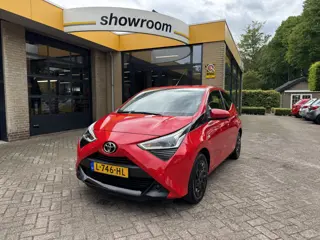 Toyota Aygo 1.0 VVT-i x-joy Automaat Airco Camera Carplay