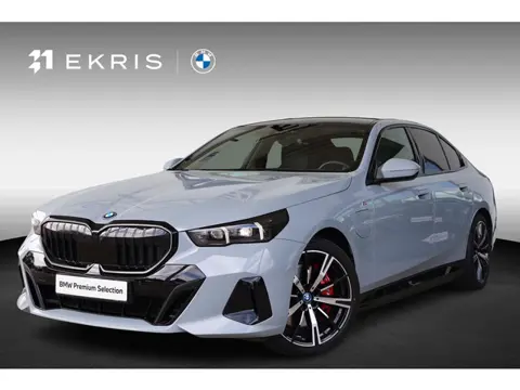 BMW 5-serie 550e xDrive | M Sport Pro | Driving Assistant Professional | Bowers & Wilkins | Trekhaak