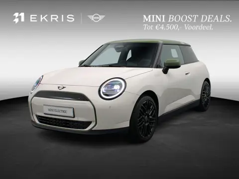 MINI Cooper SE Paul Smith Edition + M Pakket