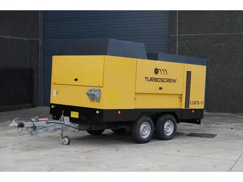 Compair C 230 TS - 17 (bj 2021)