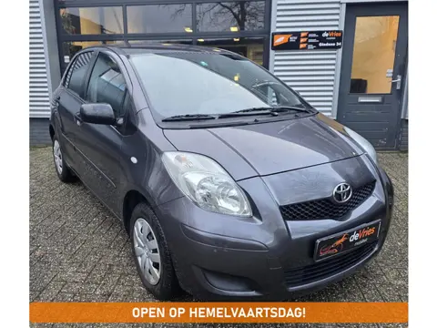 Toyota Yaris 1.0 VVTi Cool **AIRCO-5DRS-APK**