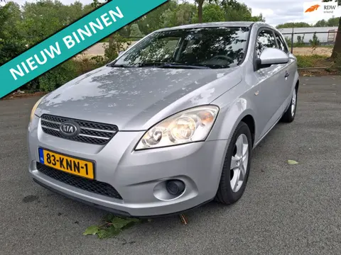 Kia Pro_cee'd 1.4 CVVT X-tra LEUKE AUTO RIJDT EN SCHAKELT GOED