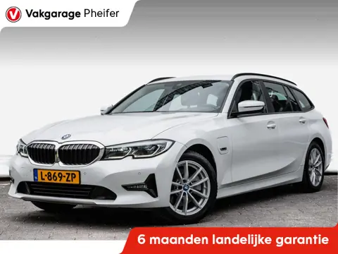 BMW 3 Serie Touring 320e Business Edition Plus Trekhaak/ Leer/ Stoelverwarming/ Camera/ Laserlight