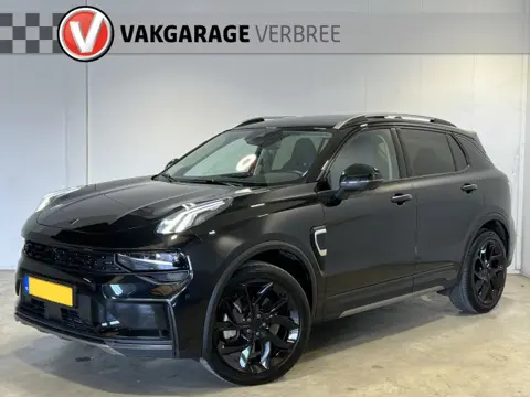 Lynk & Co 01 1.5 261pk PHEV Plug-in Hybride | Black Edition | Panorama / Schuifdak | Navigatie | Inf