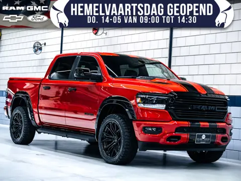 Dodge Ram 1500 Laramie Night Edition | 5.7L Hemi V8 | 12" Uconnect