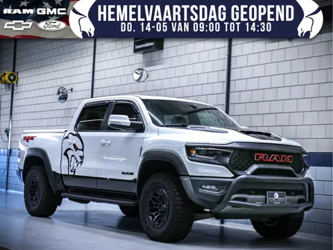 Dodge Ram 1500 TRX | 6.2L V8 Supercharged | 4x4 Crew Cab | Carbon | Panorama
