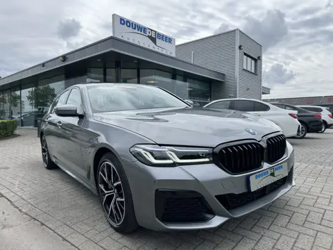 BMW 5 Serie 530e M sport Edition Plus sch/dak, trekhaak elect. , comfort stoelen, memory, Head Up, e