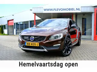 Volvo V60 Cross Country 2.0 D4 190pk Summum Pano|Xenon|1e Eig|Leder|Navi|LMV