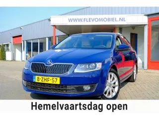 Skoda Octavia 1.4 TSI Greentech Elegance Businessline Aut. Navi|Leder-Alcantara|Clima|Stoelverw|Xeno