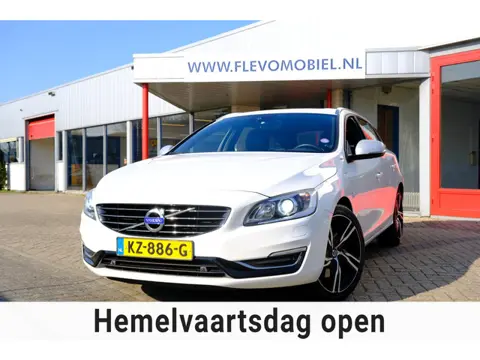 Volvo V60 2.4 D6 Twin Engine R-Design Aut. Leder|Pano|Clima|Navi|LMV|Harman/Kardon