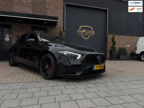 Mercedes-Benz A-klasse AMG 35 4MATIC Premium Plus Pano Ambient Lighting