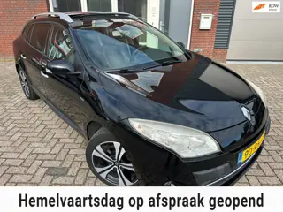 Renault Mégane Estate 1.4 TCe Bose / Pano / Navi / Leder / PDC / Clima