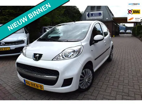 Peugeot 107 1.0-12V XS 5 DEURS/AIRCO/ELEKTRISCH PAKKET/NL-AUTO MET NAP/STUUR BEKRACHTIGING/TOEREN TE