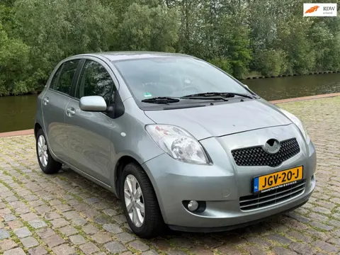 Toyota Yaris 1.0 VVTi Terra 1e eigenaar airco elektrische ramen cv op afs