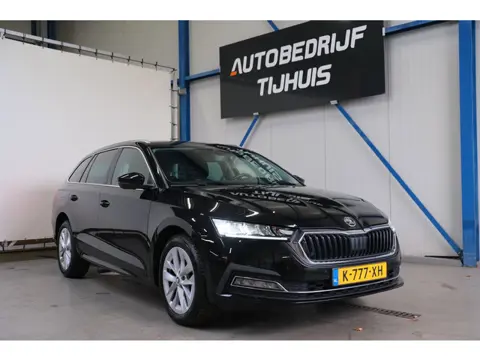 Skoda Octavia Combi 1.0 e-TSI Business Edition Automaat - N.A.P. Airco, Cruise, Navi, PDC, Carplay, 