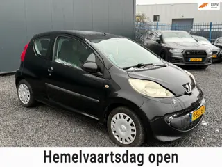 Peugeot 107 1.0-12V XR AIRCO!APK!ZUINIG!KOOPJE!