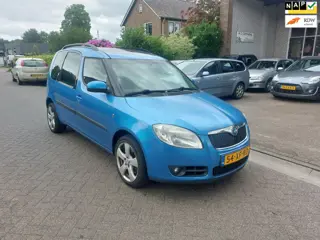 Skoda Roomster 1.6-16V Sport