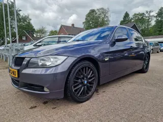 BMW 3-serie 320i High Executive ( EXPORTPRIJS)