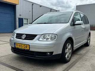 Volkswagen Touran 2.0 TDI Highline DSG-AUTOMAAT CLIMA