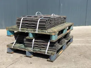 Volvo EC140 Shoes (bj 2025)