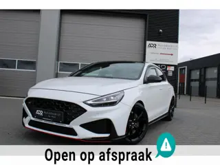 Hyundai I30 Fastback 2.0 T-GDI 280PK/PANO/LED/CAMERA/SCHAAL/PDC V+A/N MODE/BOM VOL