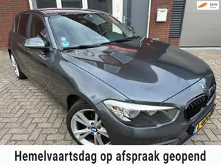 BMW 1-serie 116i Sport / Camera / PDC / Stoelverwarming