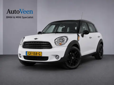 Mini Mini Countryman 1.6 Cooper Chili (PANO, STOELVERWARMING, AUTOMAAT, GOED ONDERHOUDEN)