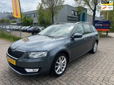 Skoda Octavia Combi 1.4 TSI Greentech - NAVIGATIE - NAP !