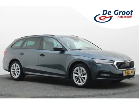 Škoda Octavia Combi 1.5 e-TSI Business Edition Virtual Cockpit, Apple Carplay, Cruise, LED, Climate,