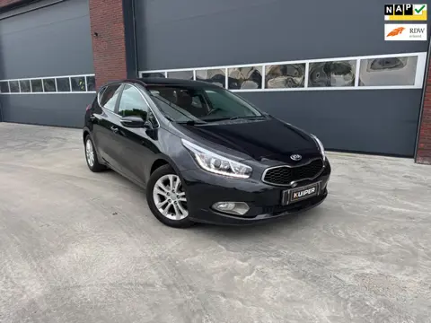 Kia Cee'd 1.6 CRDi Plus Pack Navi Camera Led