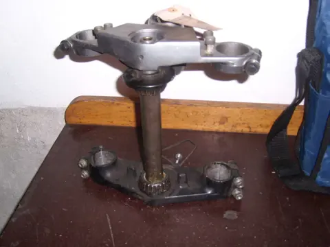 Steering stem + top bridge Kawasaki ZZR 1100 1990 - 1992