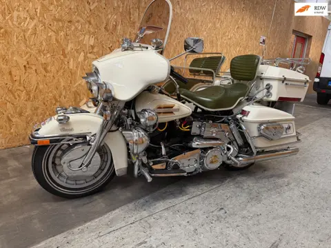Harley Davidson FLHT Electra Glide zijspan zeer speciaal 1980
