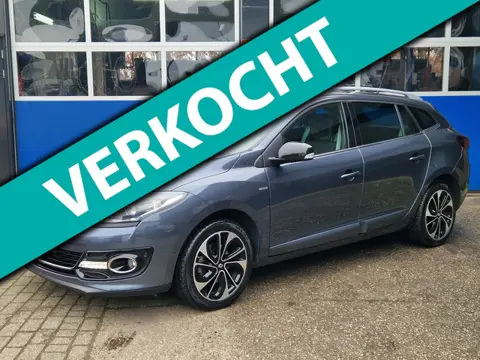 Renault Mégane Estate 1.2 TCe Bose / Trekhaak / Camera / Cruise control / ECC / Parkeersensoren / Bl