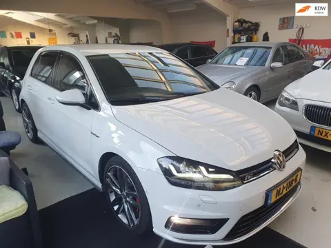 Volkswagen Golf 1.2 TSI Highline R-line pakket Inruil Mogelijk
