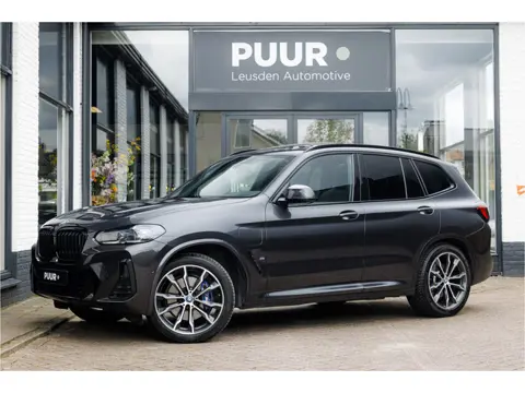 BMW X3 xDrive30e Competition Stoelen  Pano - Harman Kardon - Head Up