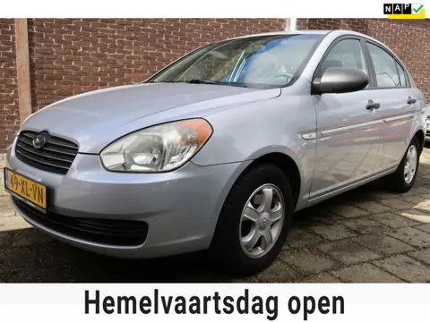 Hyundai Accent 1.6i Dynamic *Rijklaarprijs *Dealeronderhouden *Airco