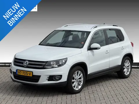 Volkswagen Tiguan 1.4 TSI Sport&Style NL-AUTO | TREKHAAK 1800KG | PDC | NAVI