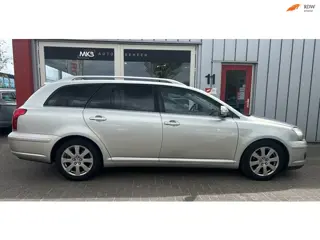 Toyota Avensis Wagon 1.8 VVTi Terra Carplay