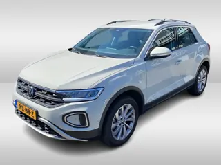 Volkswagen T-Roc 1.0 TSI Life Edition / Camera / CarPlay / Keyless / 17'' / Stoelverwarming / DAB / 