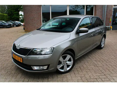 Skoda Rapid Spaceback 1.2 TSI Parkeersens. A, Stoelverwarming, Airco, Cruise control, Elektrische ra