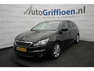 Peugeot 308 SW 1.2 e-THP Blue Lease Executive met trekhaak en panoramadak