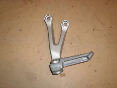Pillion step left  Kawasaki ZX 6 R 1998 - 1999