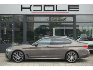 BMW 5-serie 520i High Executive Edition | H&K | Dak | ACC