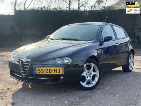 Alfa Romeo 147 2.0 T.Spark Business AIRCO CRUISE LEDER