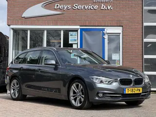 BMW 3-serie Touring 330d xDrive High Executive Panorama dak