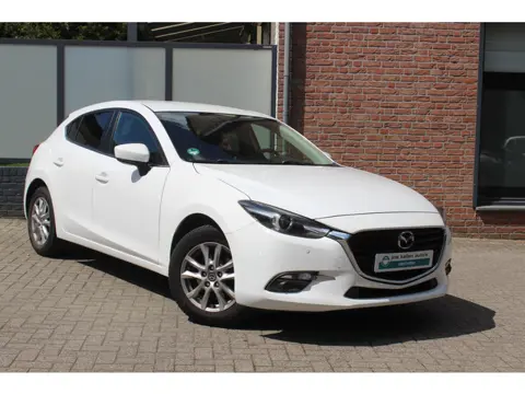 Mazda 3 2.0 SkyActiv-G 120 SkyLease Navigatie, Winterpack, PDC V+A, LED, Cruise Control, LMV, All We