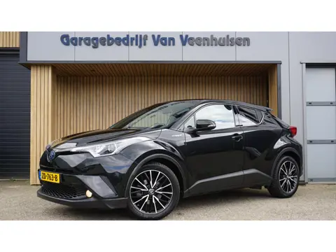 Toyota C-HR 1.8 122pk Hybrid Executive H-Leder Keyless LED 17inch LM Stoel & Stuur V.W. Navi A-Camer