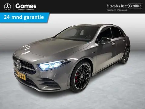Mercedes-Benz A-klasse 250 e AMG | Premium Plus | Panoramadak | Sfeerverlichting | Stoelverwarming