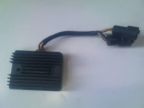 Regulator rectifier  Kawasaki ZX 9 R 2002 - 2004