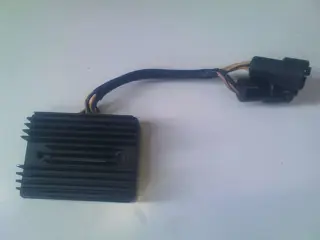 Regulator rectifier  Kawasaki ZX 9 R 2002 - 2004
